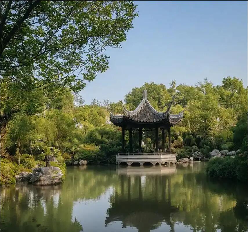 丰城狼狈餐饮有限公司