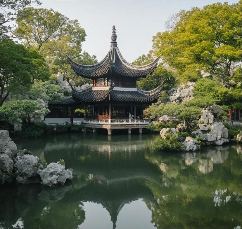 丰城狼狈餐饮有限公司